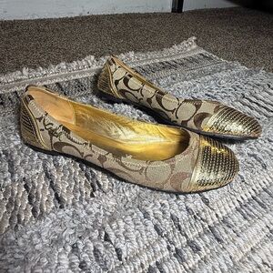 Vintage Coach Gold and Brown
Women's Flats